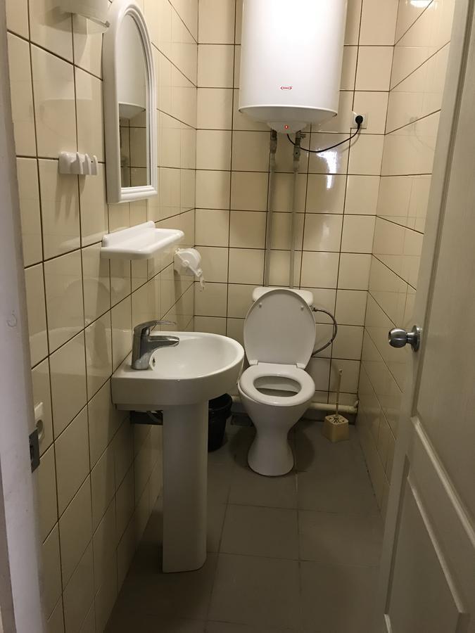 Отель Хата Dnipro Bagian luar foto